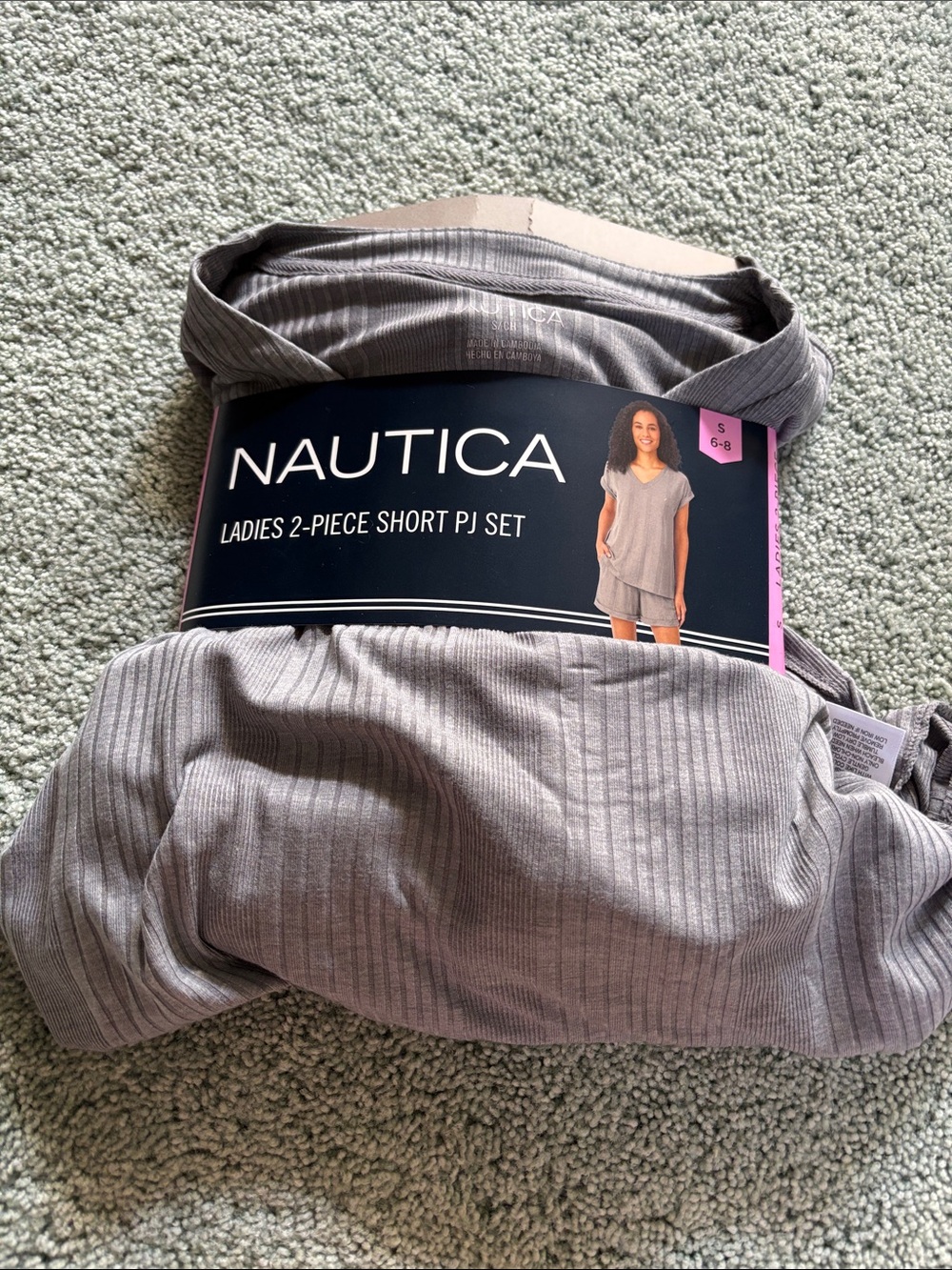 NWT Nautica Women’s Gray 2 Piece Pajama Set V Neck Tee Shorts Small